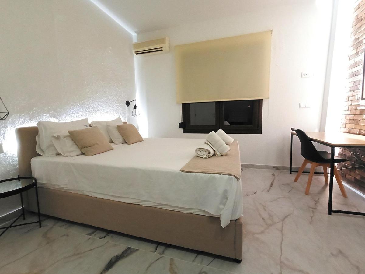 Salonikiou Beach Apartments Akti Salonikiou 外观 照片